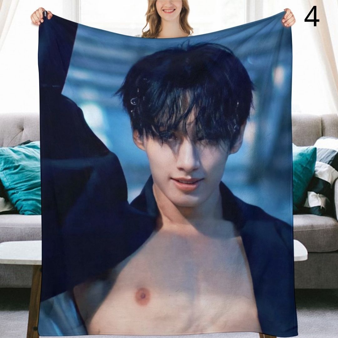 SEVENTEEN Jun Blanket, Seventeen Flannel Throw Blanket, Gifts for Carat