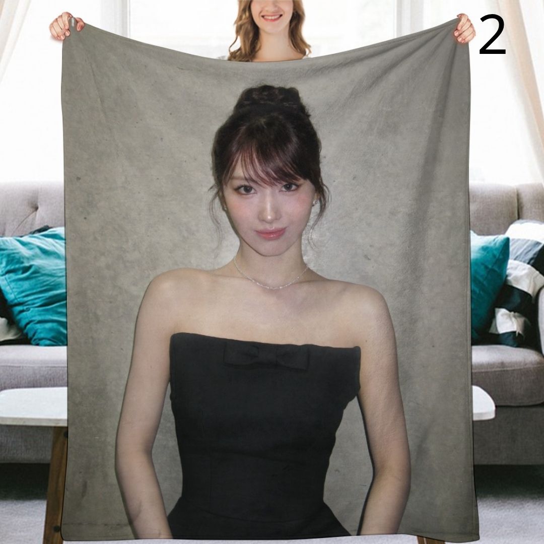 TWICE Momo Blanket, TWICE Flannel Throw Blanket, Gifts for ONCE